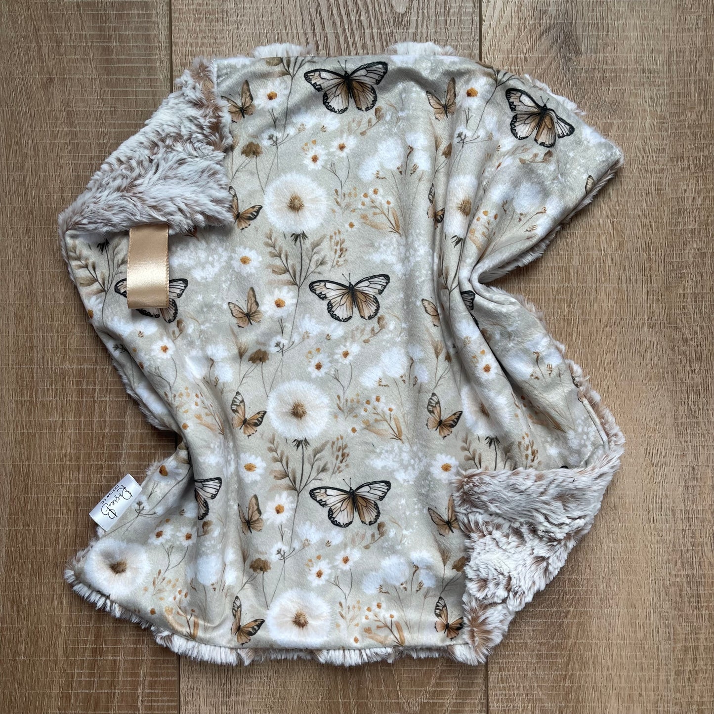 Lovey - Beige Butterflies and Flowers w/Alpine