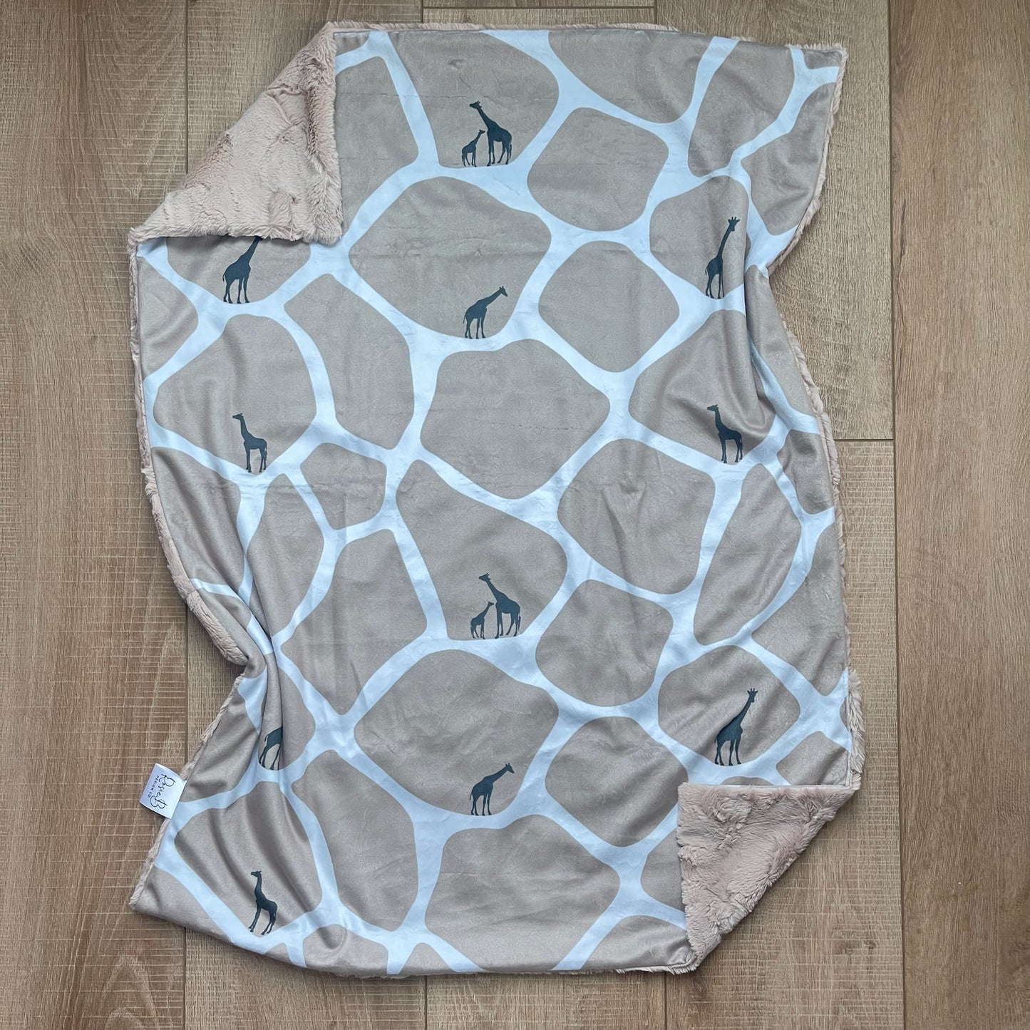 Newborn Baby Blanket - Neutral Giraffe