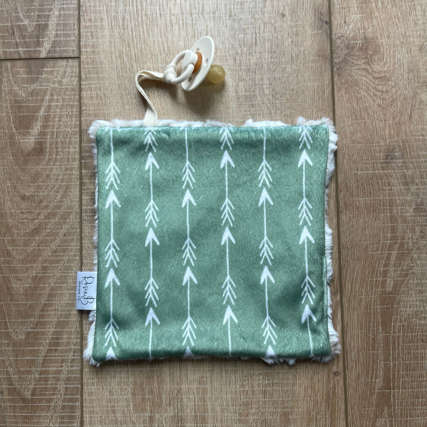 Paci Pal - Arrow Rows