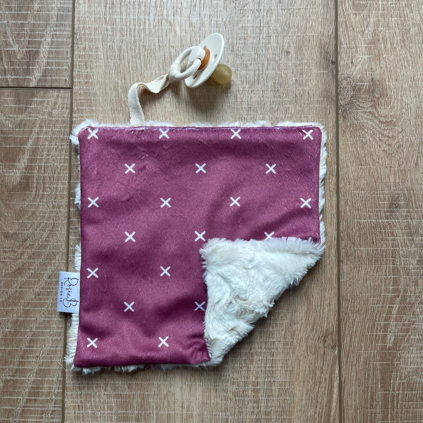 Paci Pal - Dark Pink "X"