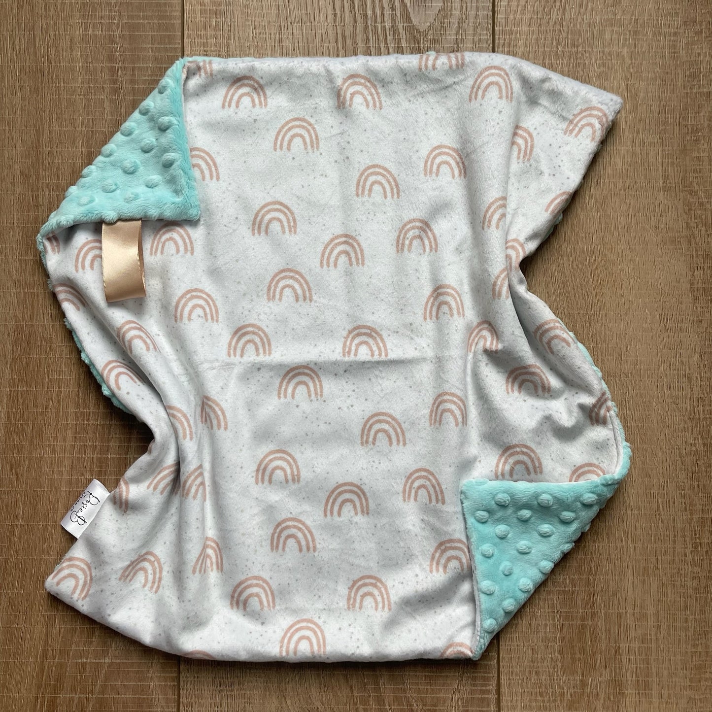 Lovey - Small Speckled Rainbows w/ Blue Dimple