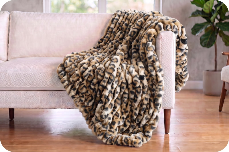 Luxe Cuddle® Blanket - Milan Enzo Vanilla Creme