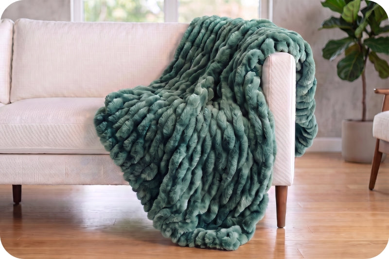 Luxe Cuddle® Blanket - Milan Luca Juniper