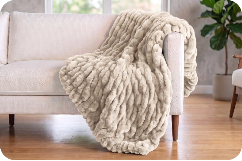 Luxe Cuddle® Blanket - Milan Pearl