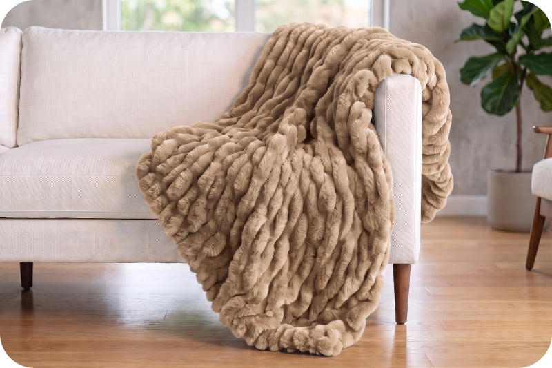 Luxe Cuddle® Blanket - Milan Sand Dollar