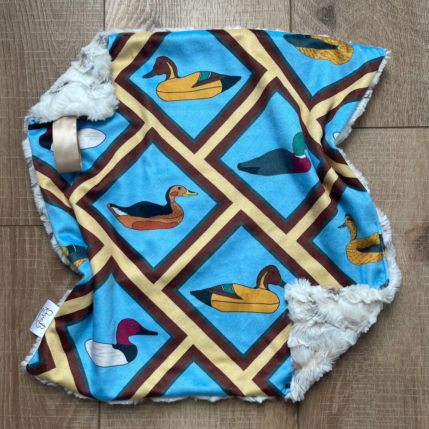 Lovey - Vintage Duck