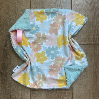 Lovey - Happy Florals w/ Mint