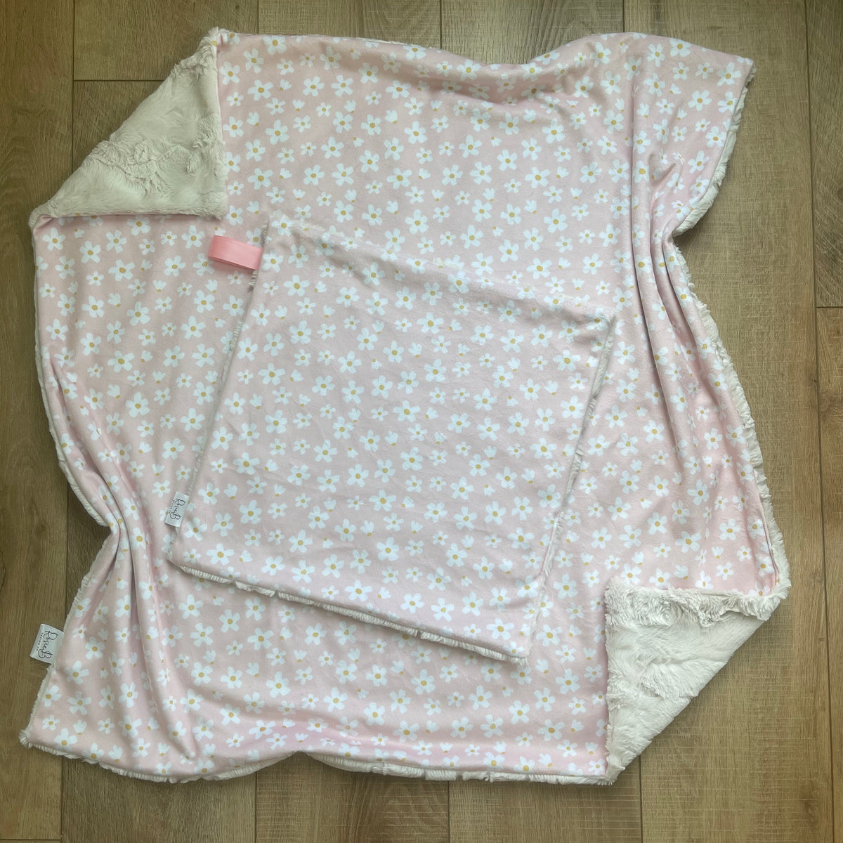 Small Retro Daisies