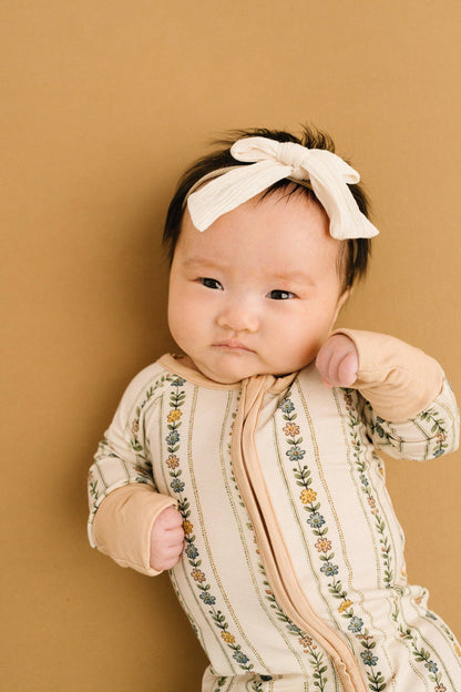 Dainty Daisy Bamboo Sleeper