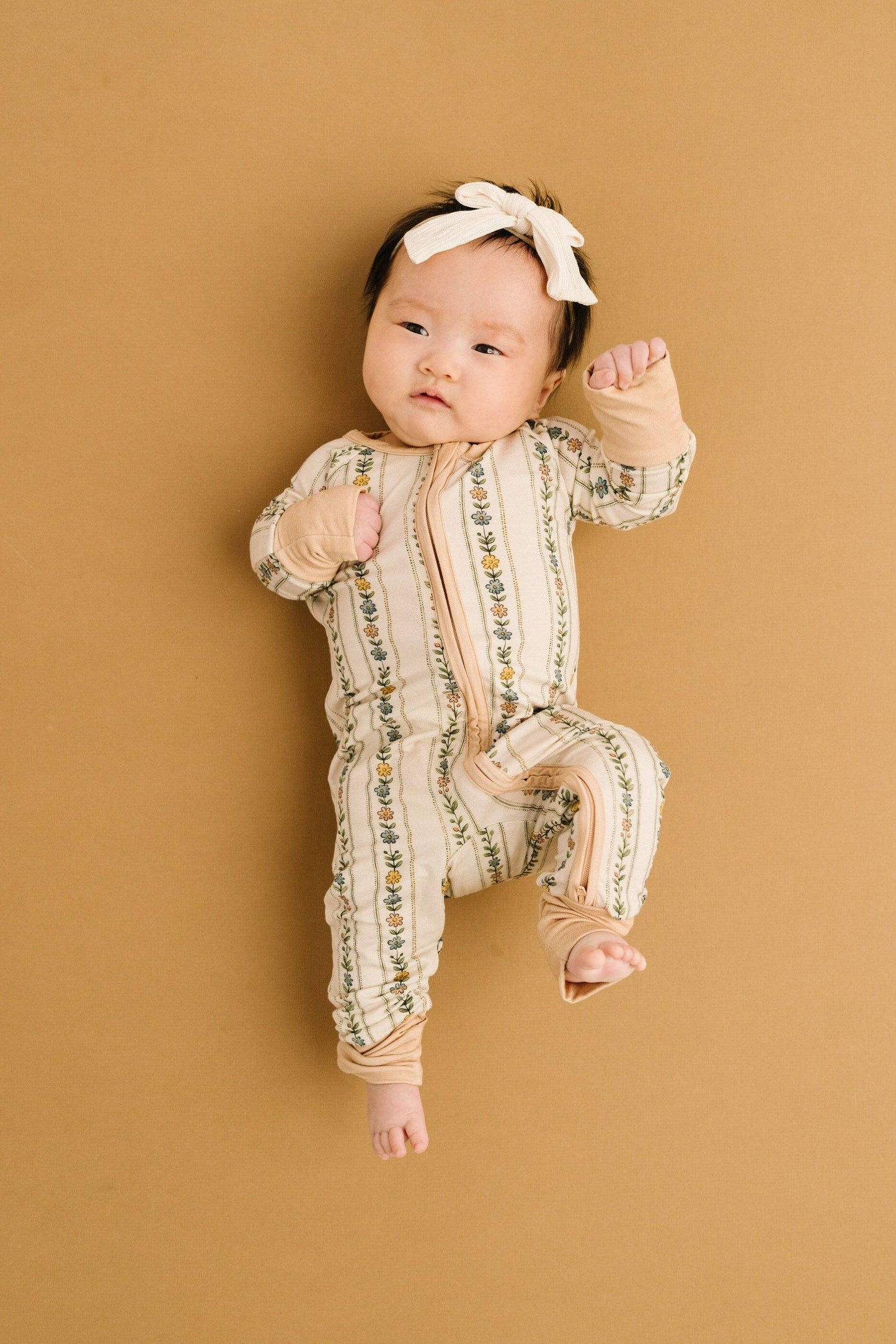 Dainty Daisy Bamboo Sleeper