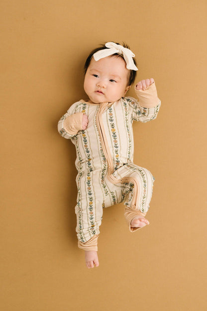 Dainty Daisy Bamboo Sleeper