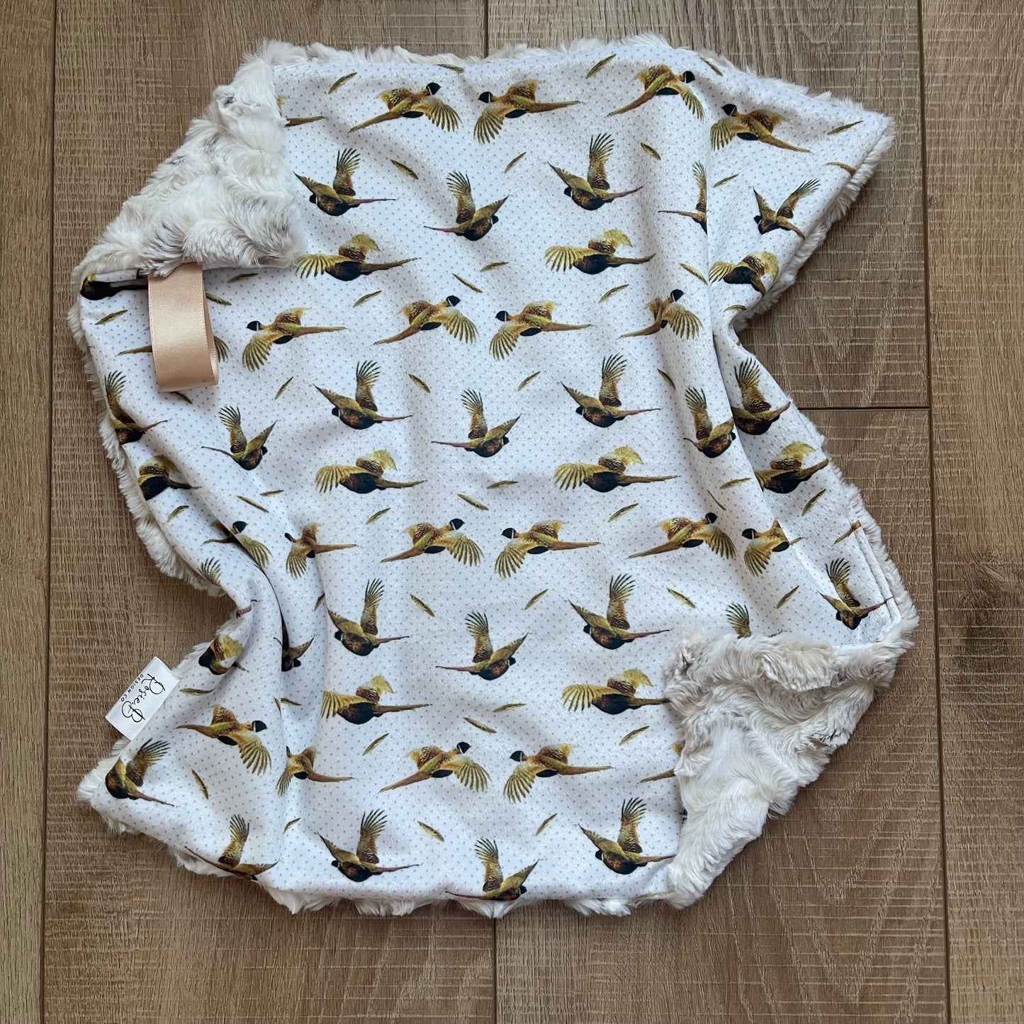 Lovey - Beige Flying Pheasant