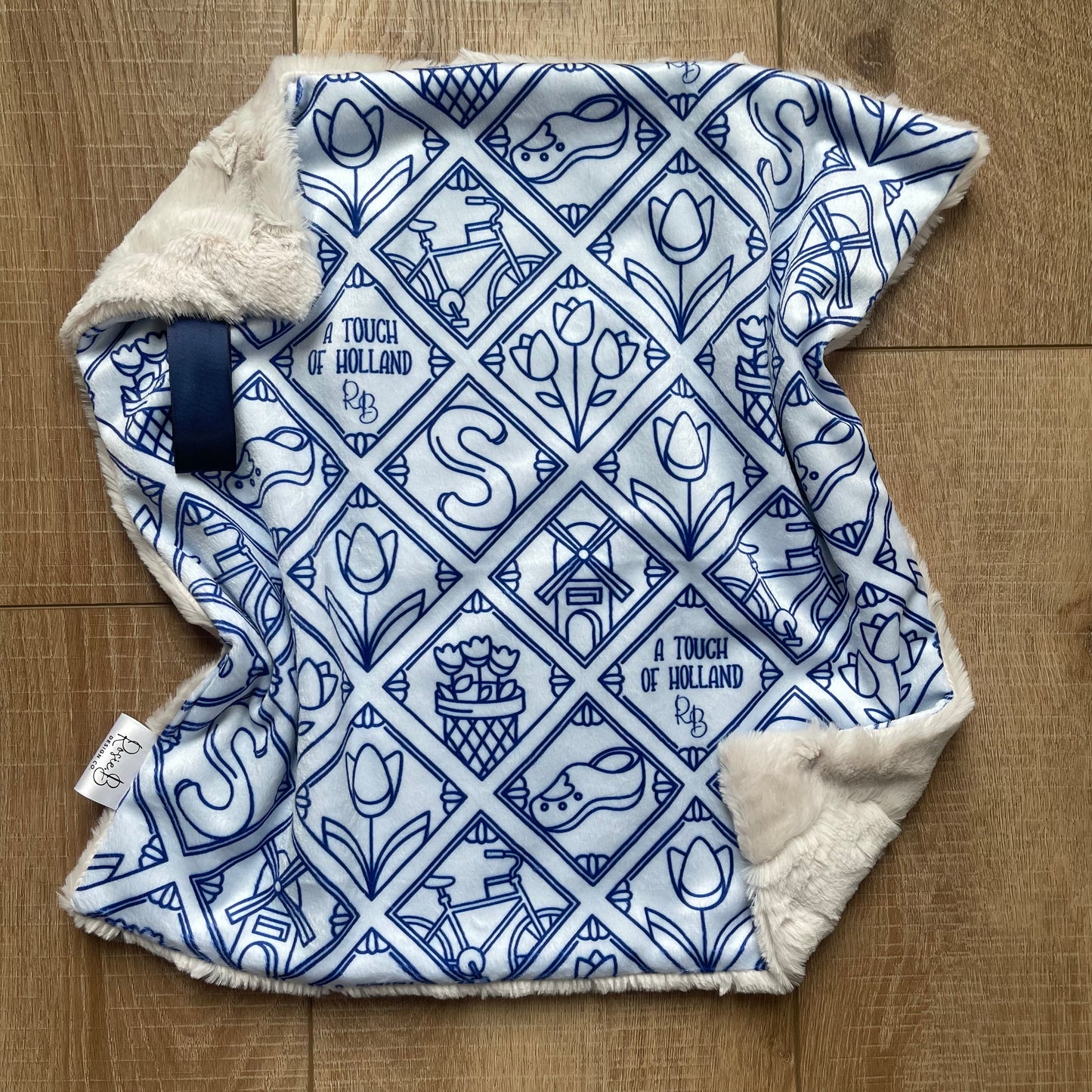 Lovey - Delft Tile Touch of Holland