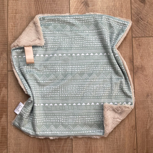 Lovey - Neutral Aztec