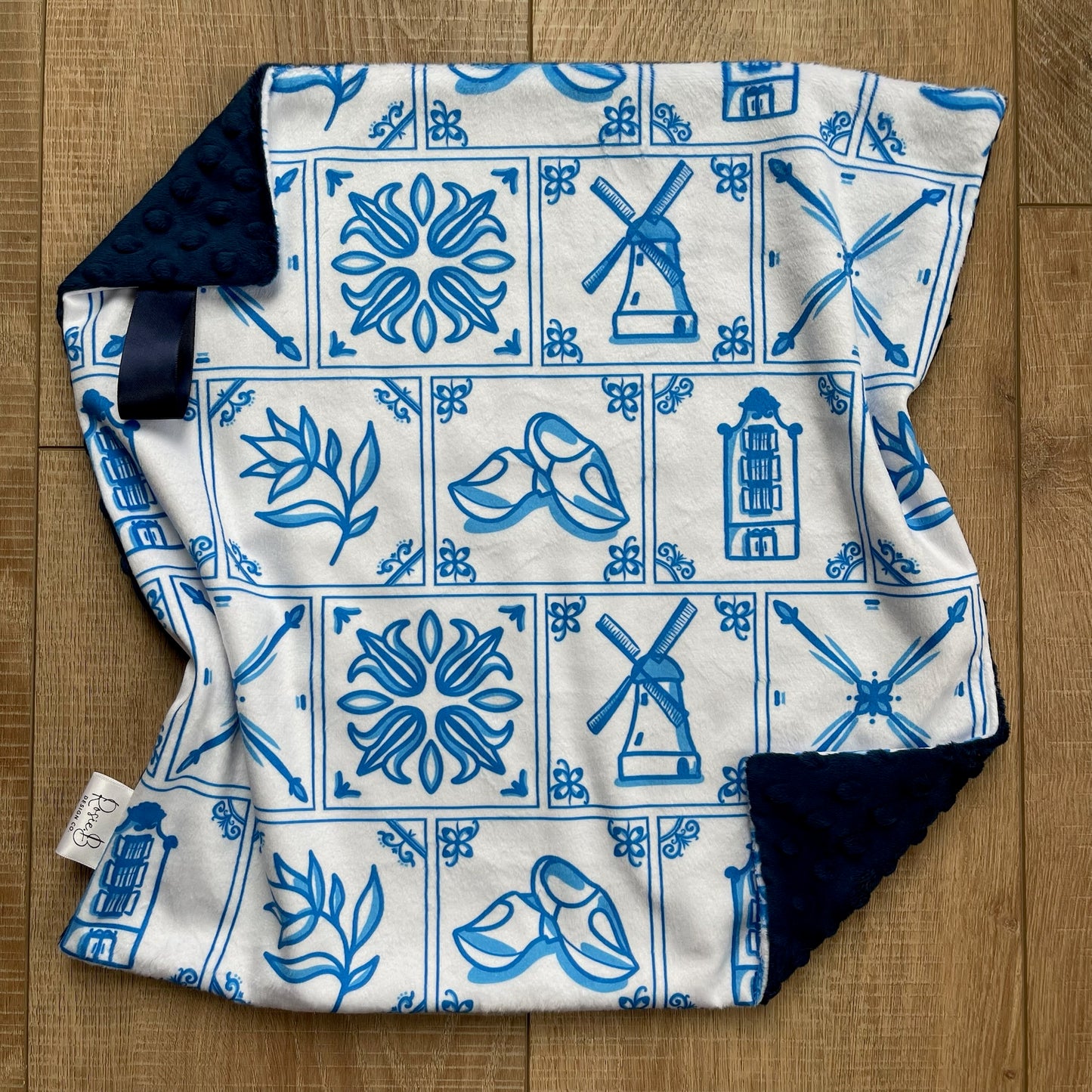 Lovey - Blue Holland Scene Square Tiles