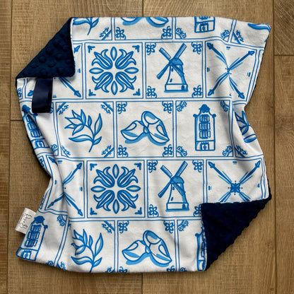 Lovey - Blue Holland Scene Square Tiles