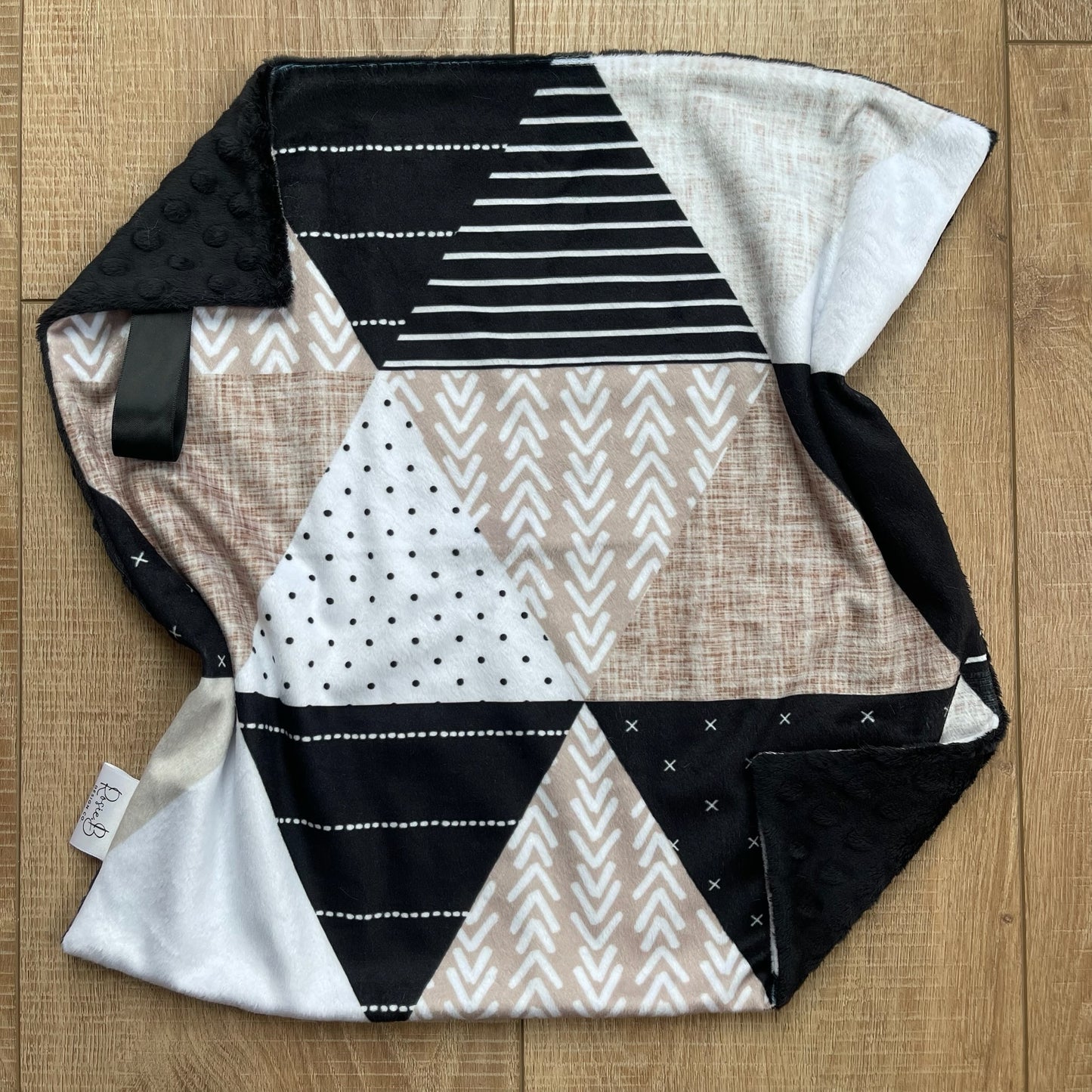 Lovey - Black and Beige Triangle