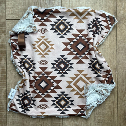 Lovey - Tan Western Aztec