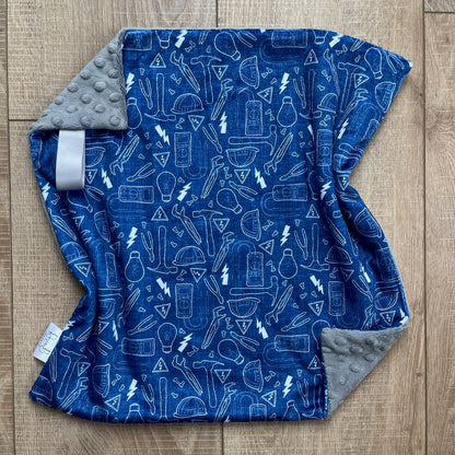 Lovey - Navy Construction