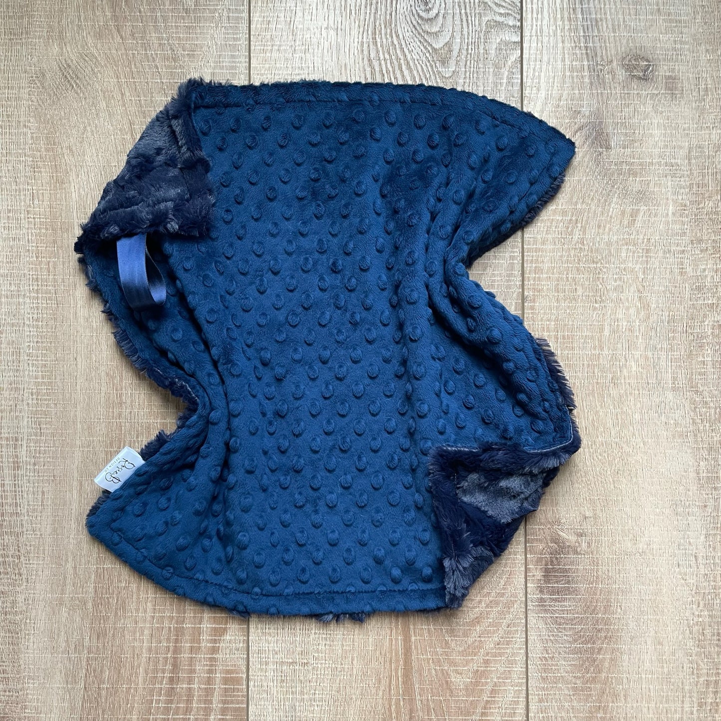Lovey - Navy Blue