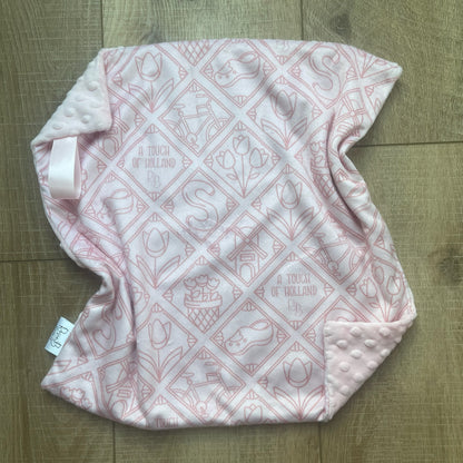Lovey - Pink Tile Touch of Holland w/ Pink Dimple