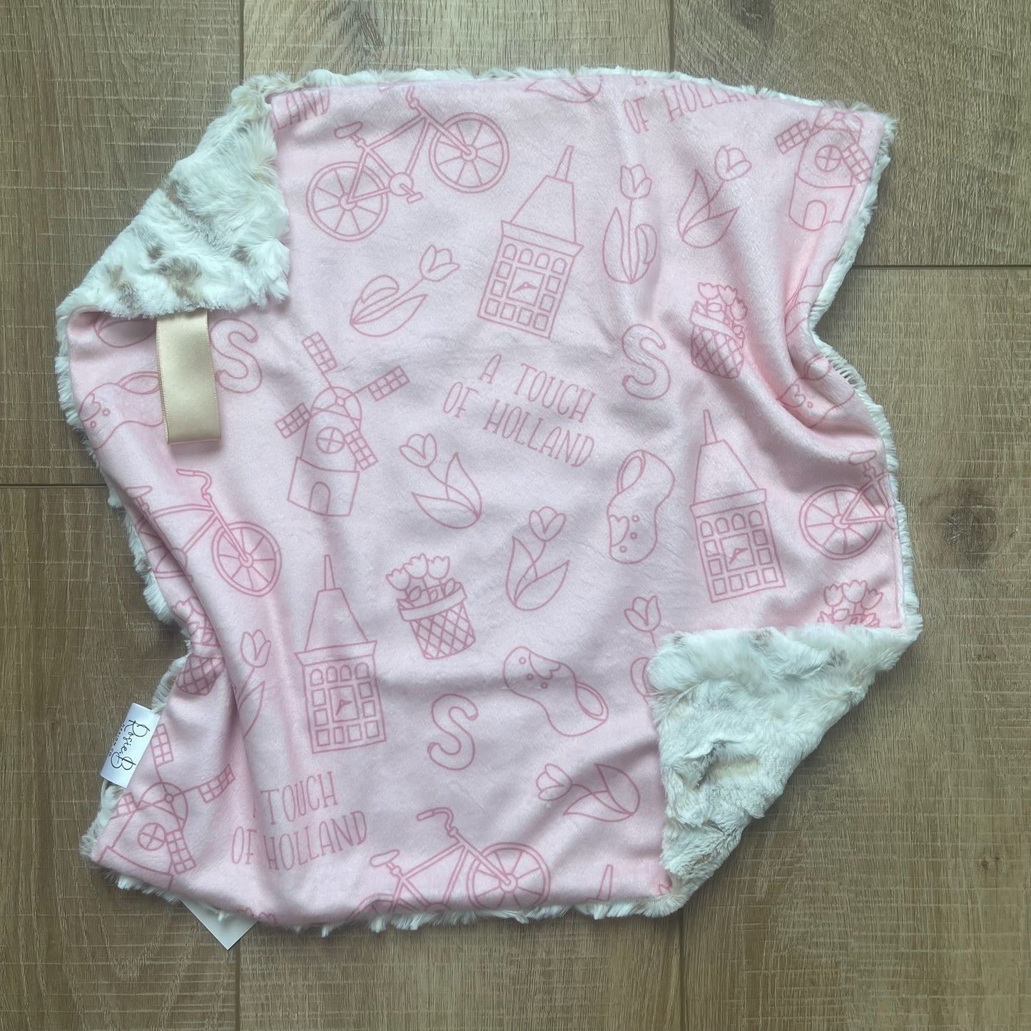 Lovey - Blush Dutch Touch of Holland
