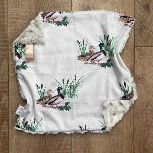 Lovey - Neutral Ducks