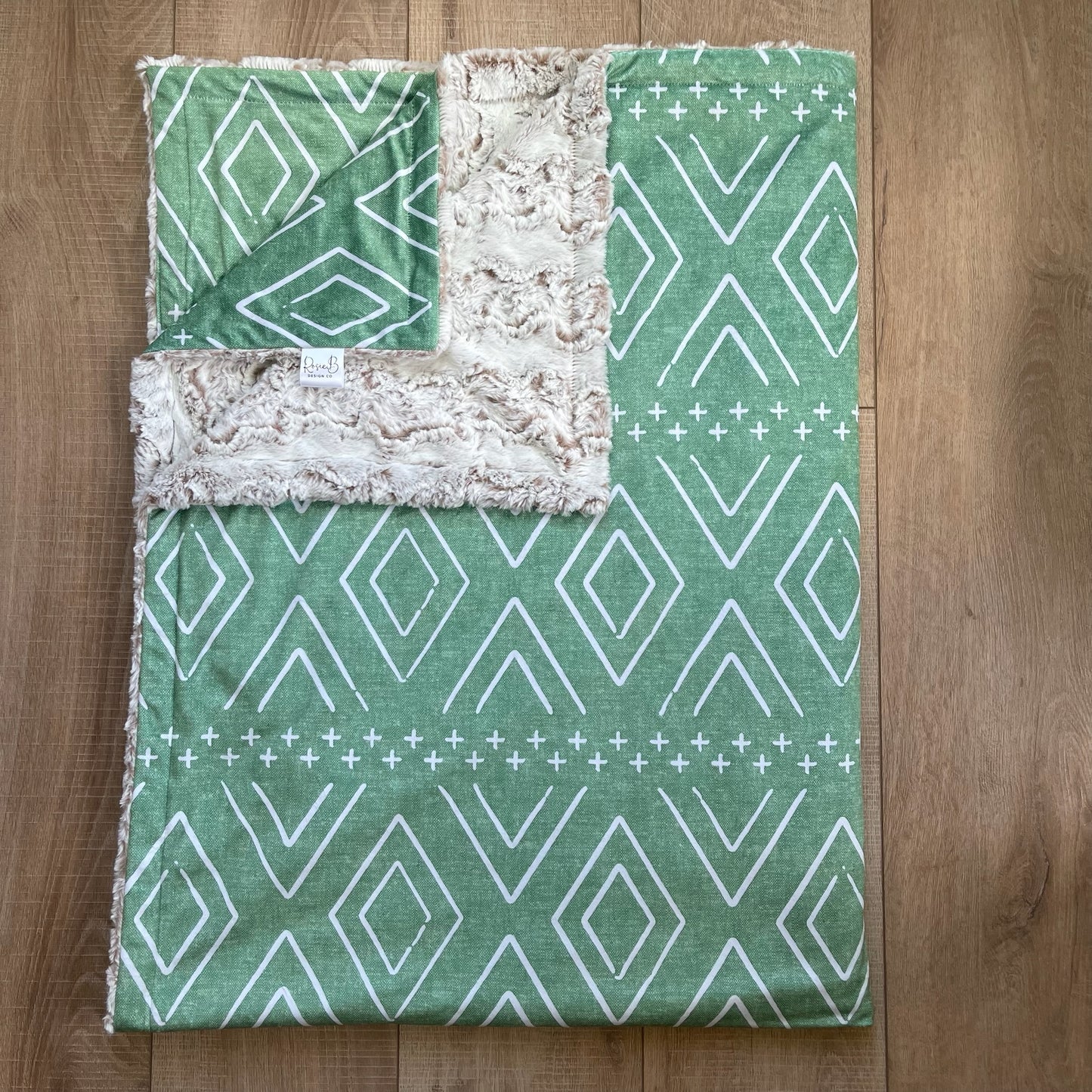 Adult / Momma Blanket - Green Aztec