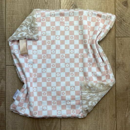 Lovey - Pink Checkered Floral