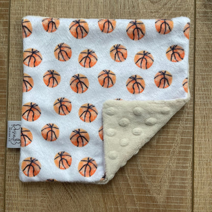 Mini Sensory Crinkle - Basketballs