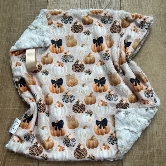 Lovey - Pumpkins and Bows