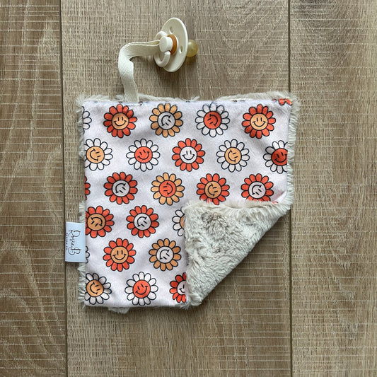 Paci Pal - Daisy Smiles