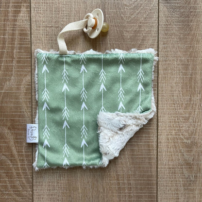 Paci Pal - Green Arrows