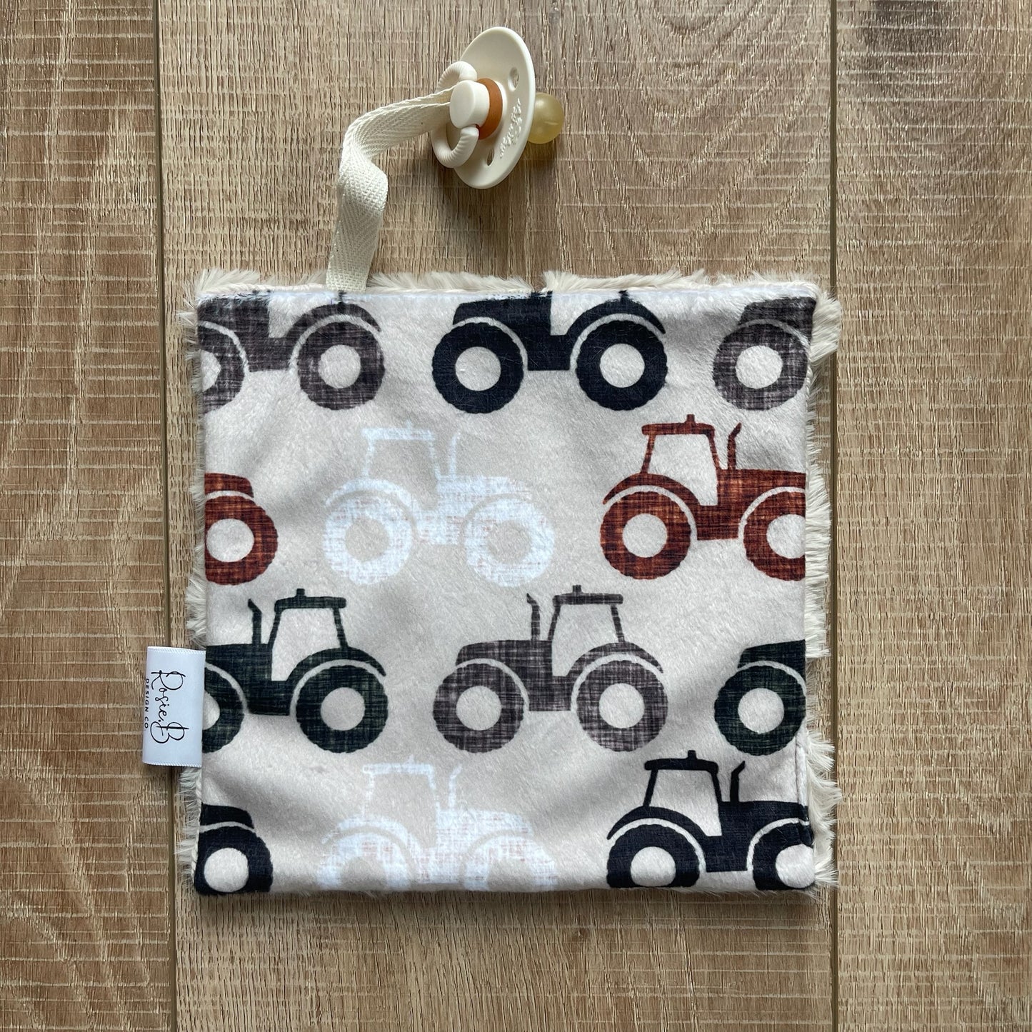 Paci Pal - Neutral Farm Tractors