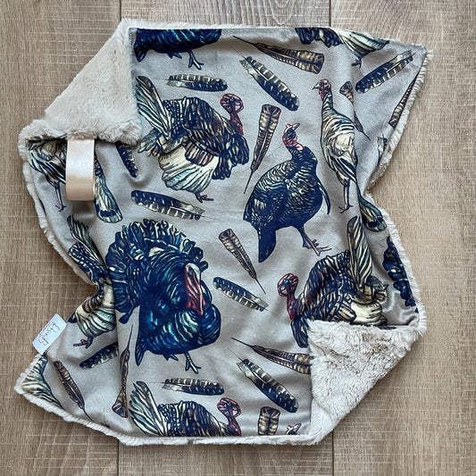 Lovey - Beige Turkey and Feathers