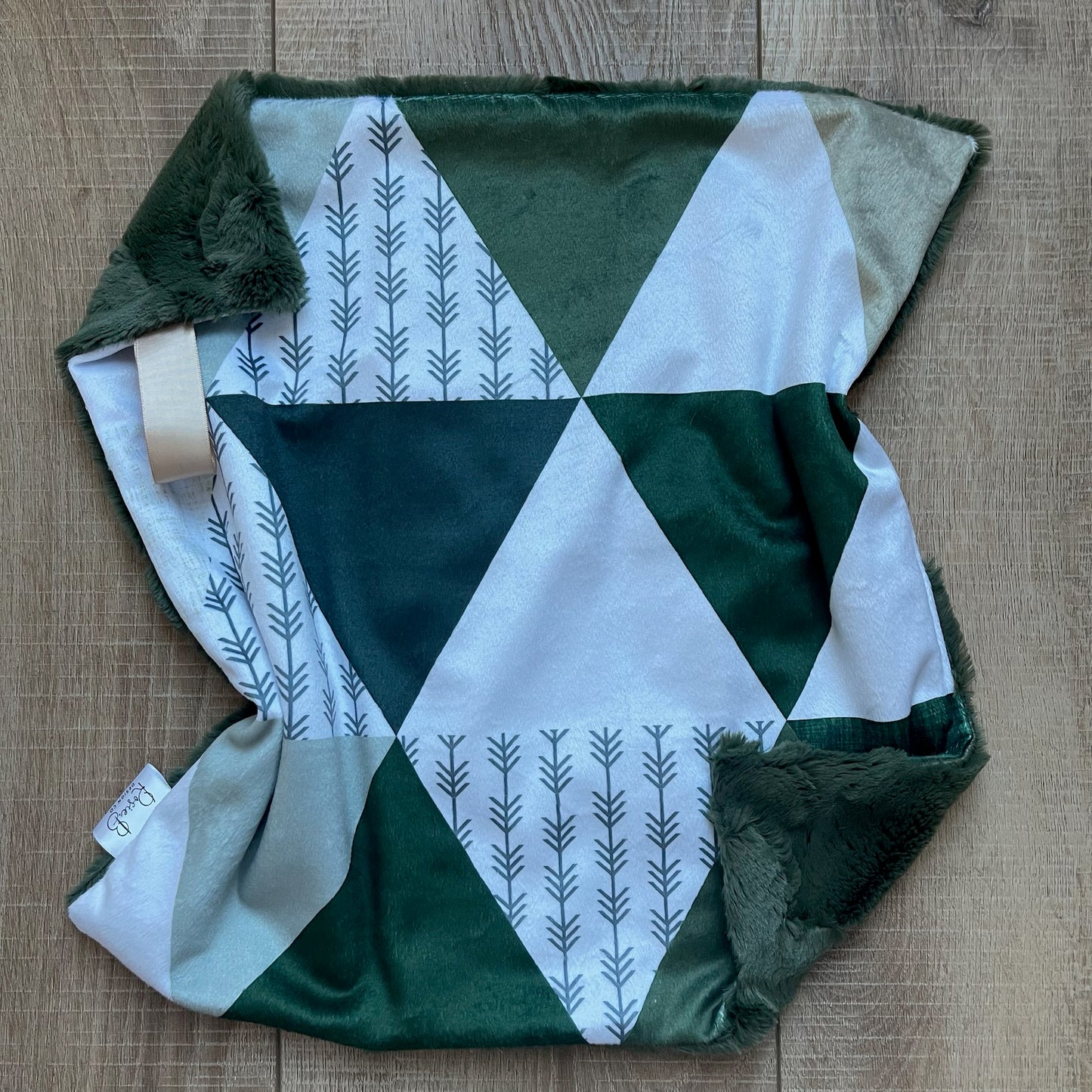 Lovey - Shades of Green Triangles