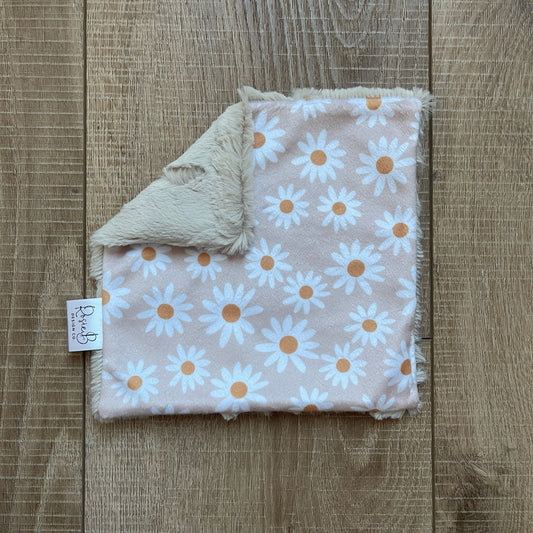 Mini Sensory Crinkle - Light Pink Daisy Floral