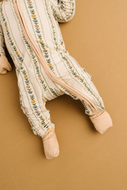 Dainty Daisy Bamboo Sleeper