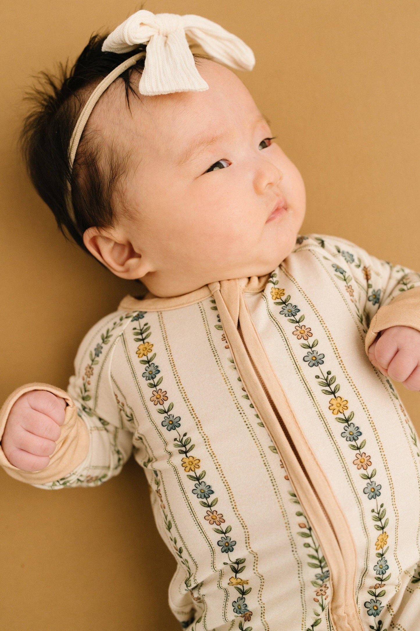 Dainty Daisy Bamboo Sleeper