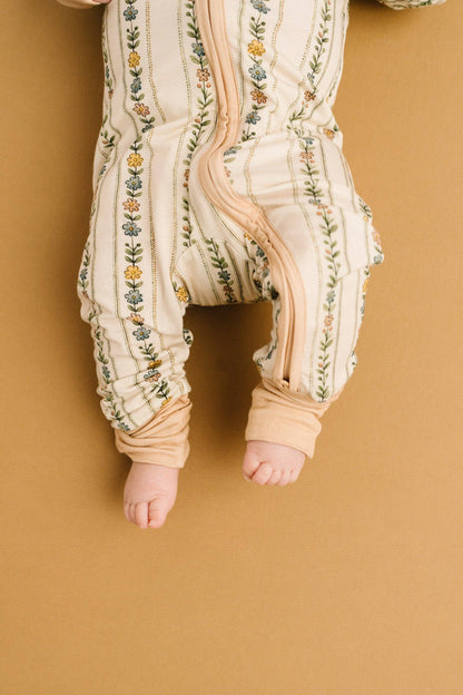 Dainty Daisy Bamboo Sleeper