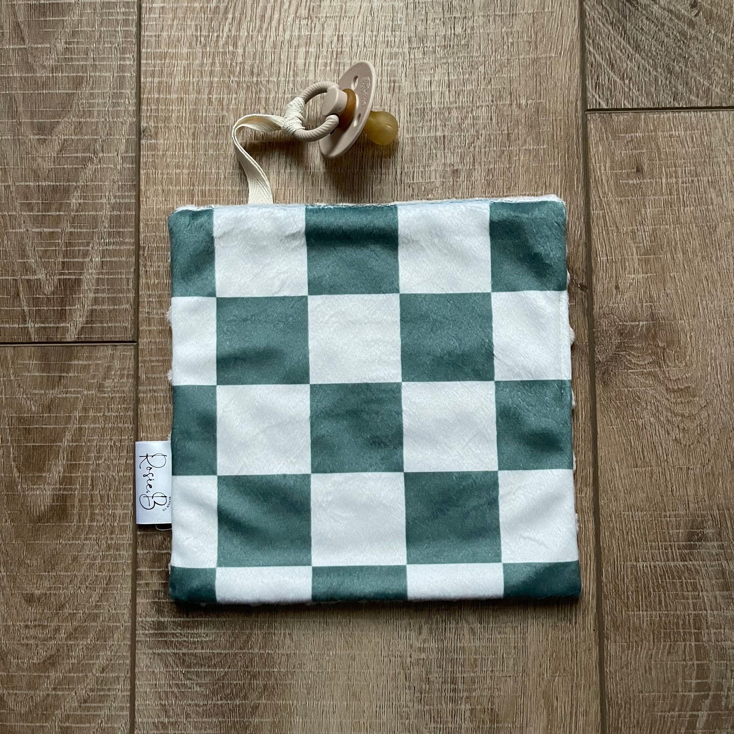 Sage Checkerboard