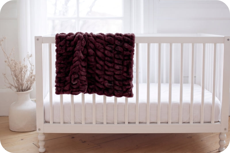 Luxe Cuddle® Blanket - Milan Enzo Cherry Cola