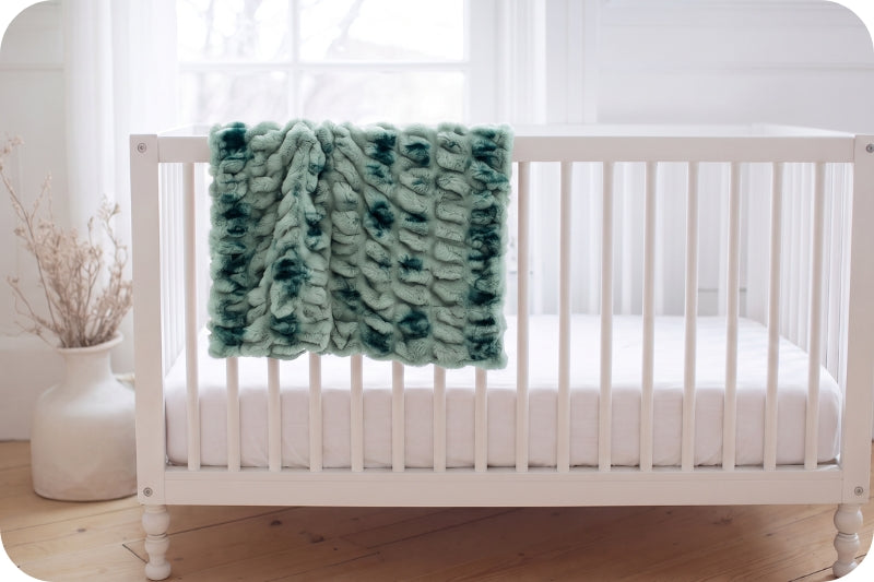 Luxe Cuddle® Blanket - Milan Luca Juniper