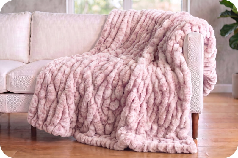 Luxe Cuddle® Blanket - Milan Cheetah Woodrose