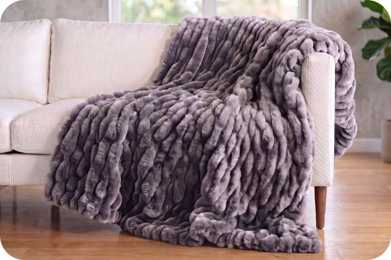 Luxe Cuddle® Blanket - Milan Luca Sugar Plum